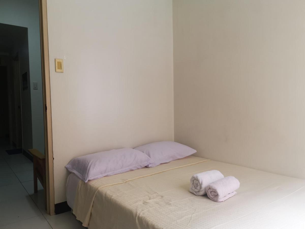 Airport Apartments Manila Paranaque City Esterno foto