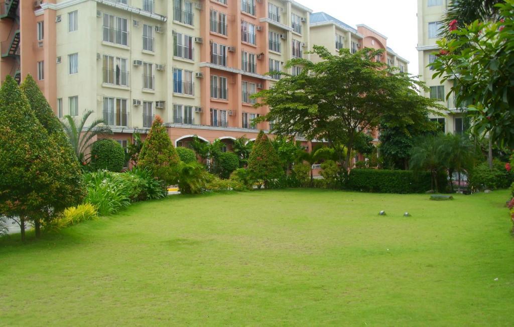 Airport Apartments Manila Paranaque City Esterno foto